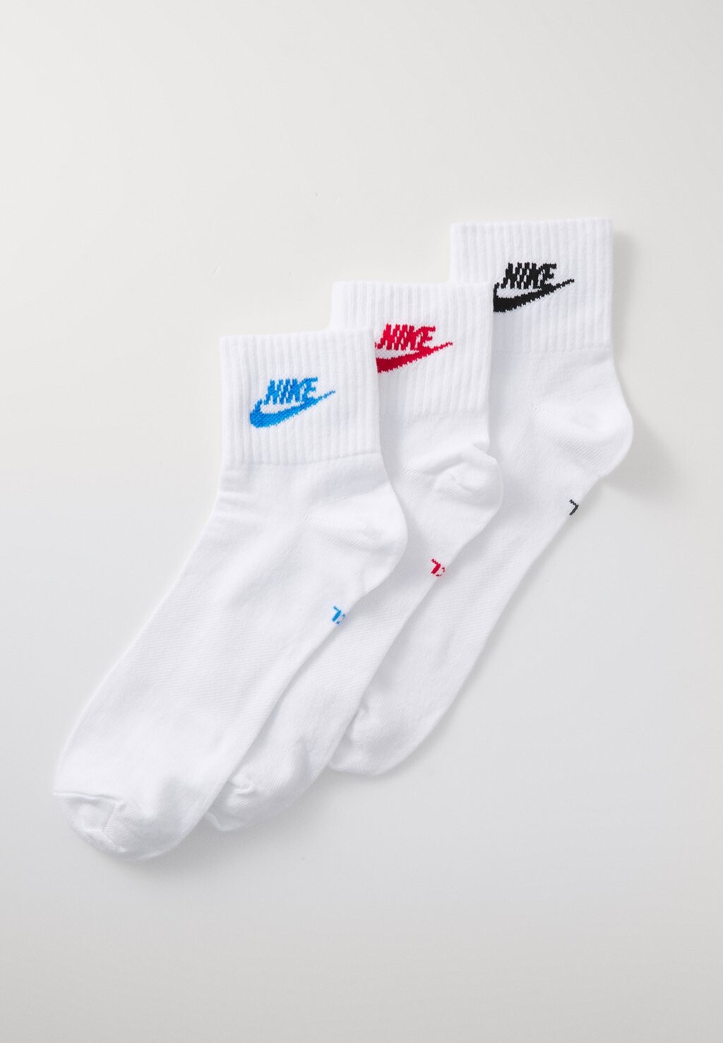 Носки EVERYDAY ESSENTIAL ANKLE UNISEX 3 PACK Nike Sportswear, белый — фото 2