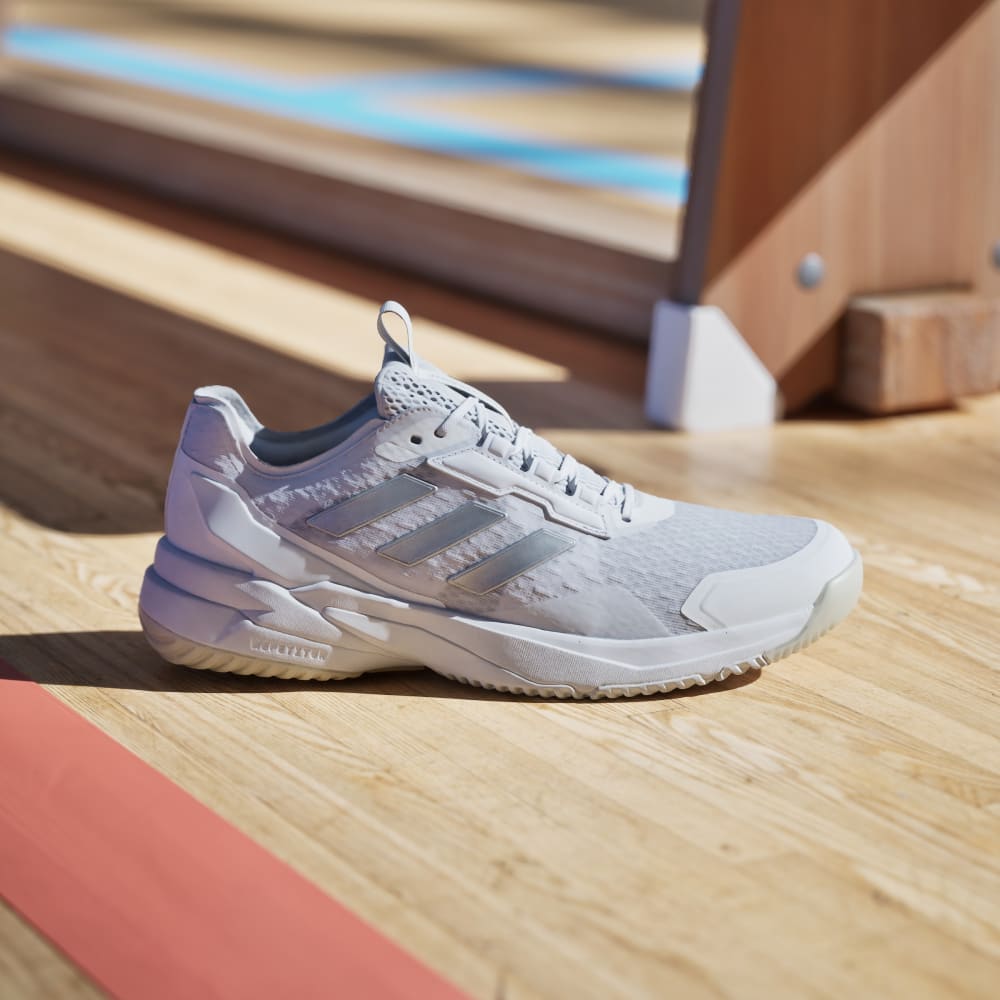 Кроссовки Adidas Crazyflight 6 Indoor Shoes, цвет Cloud White/Silver Metallic/Core Black — фото 2