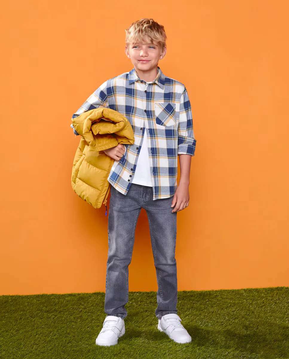

Узкие джинсовые брюки для мальчика Kids El Corte Inglés, серый