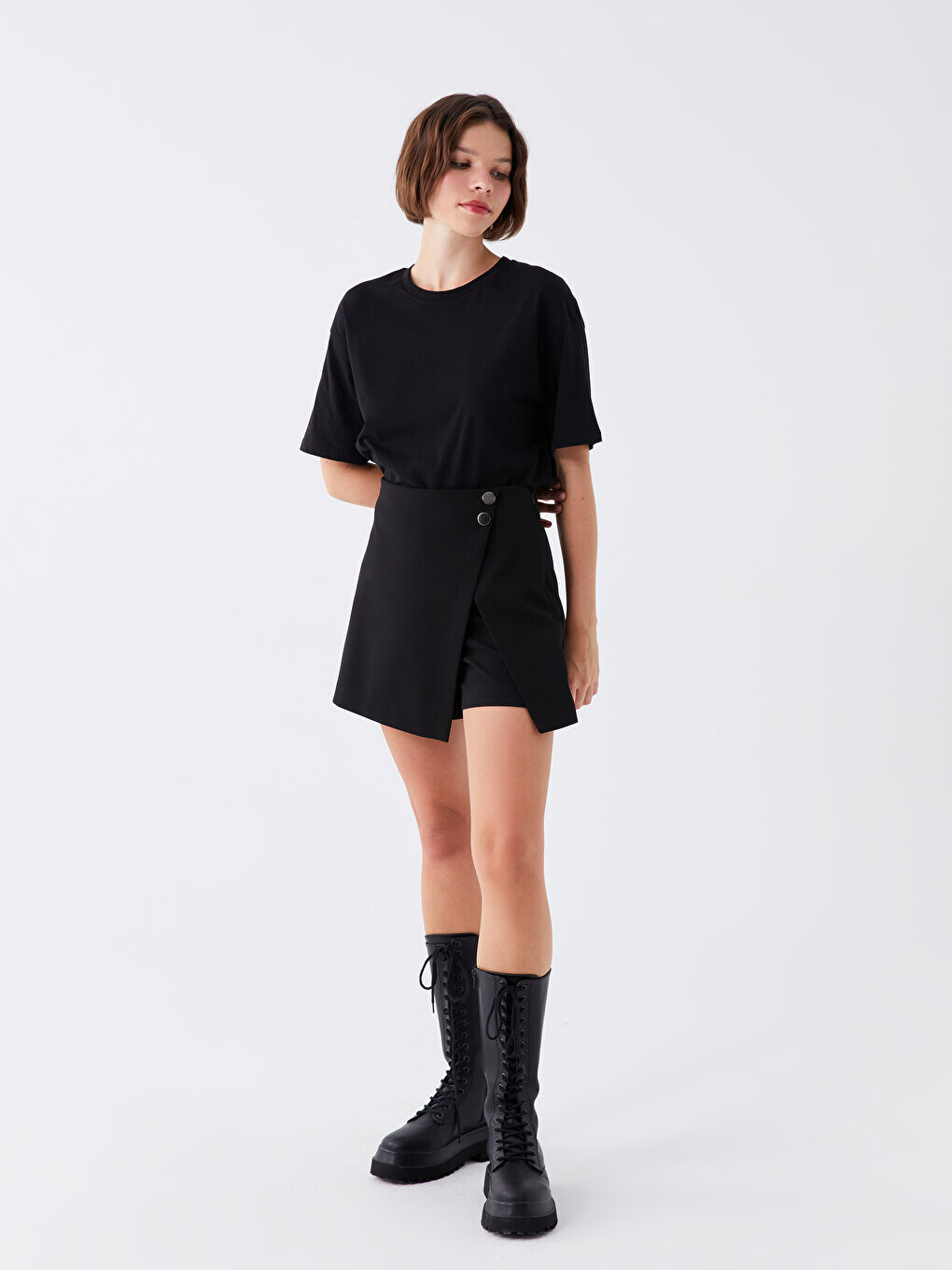 

Женская юбка-шорты стандартного кроя LCW Casual, новый черный