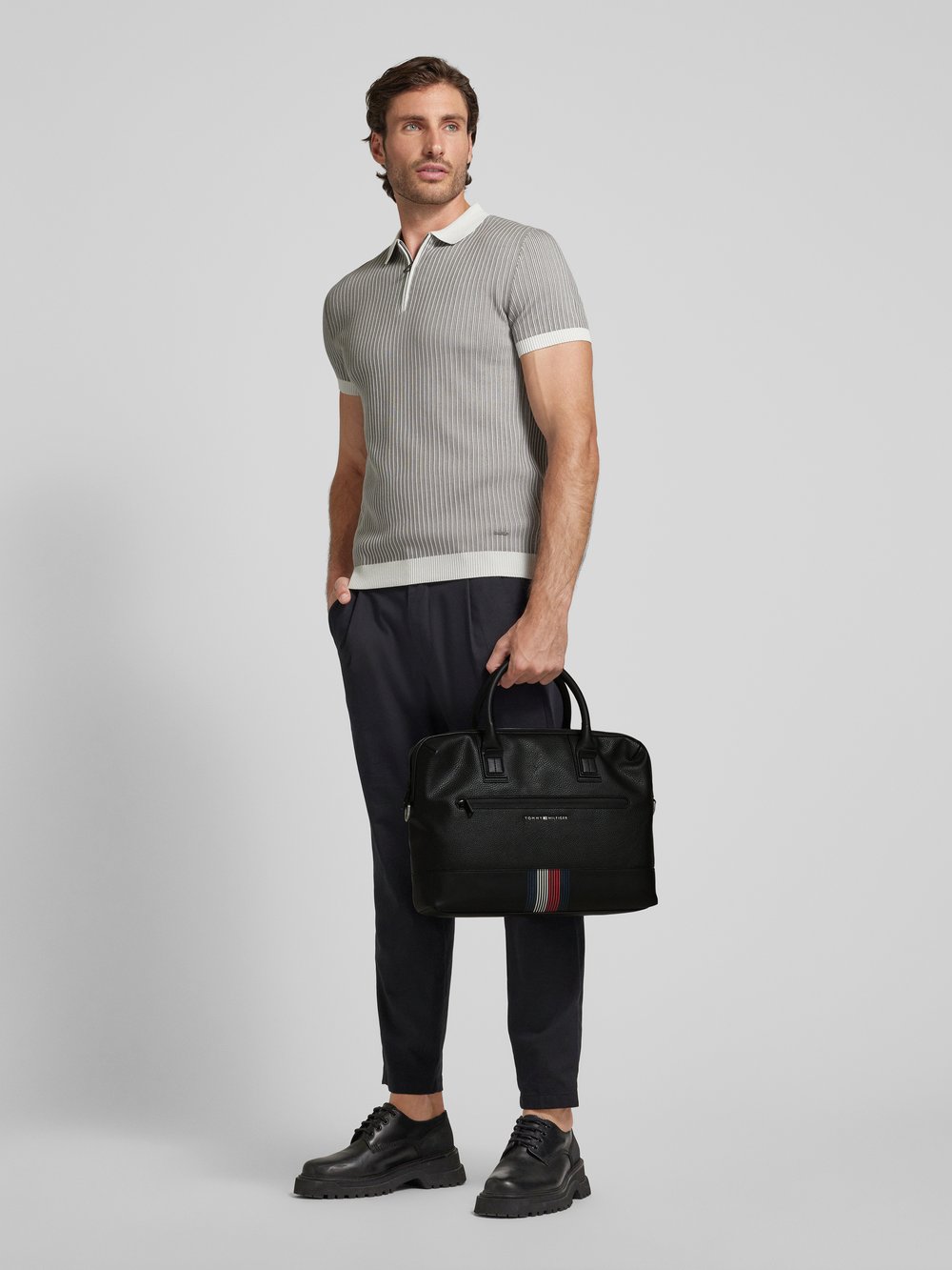 

Сумка с этикеткой, модель «TRANSIT» Tommy Hilfiger, черный