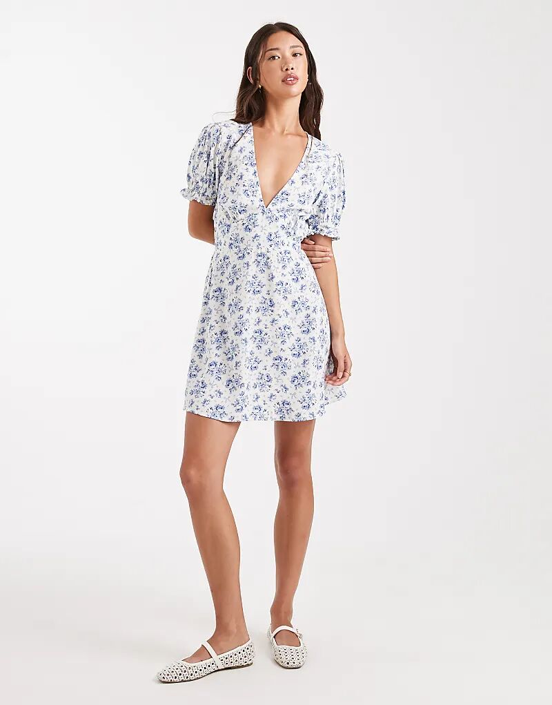 

Мини-платье Miss Selfridge с цветочным принтом в виде банта синего цвета