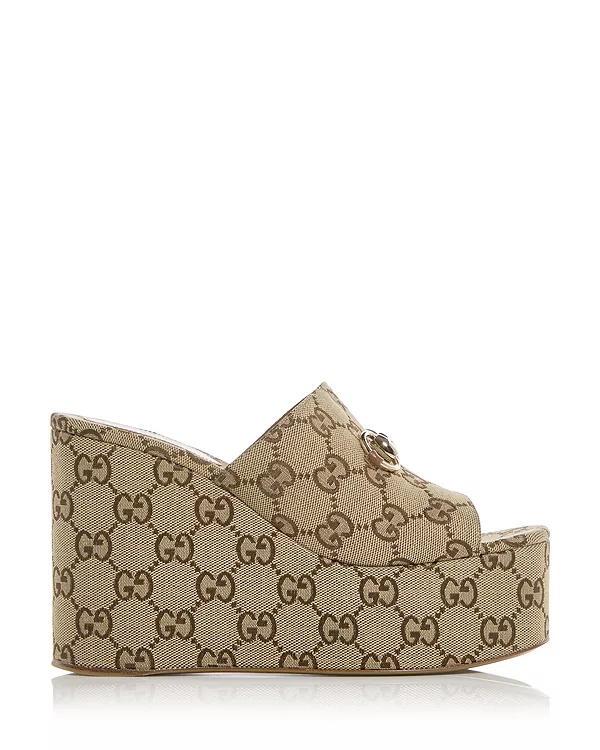 Женские сандалии на платформе с пряжкой "лошадиная уздечка" от GG Gucci, бежевый — фото 2