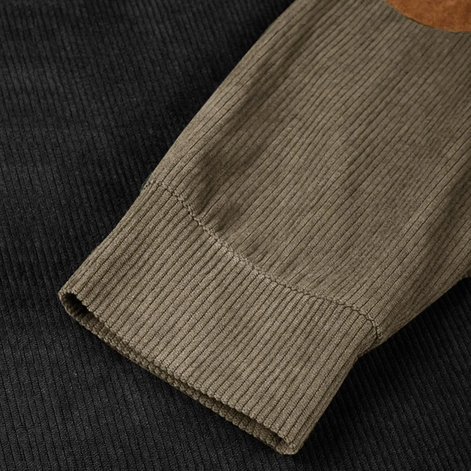 Мужской вельветовый пуловер с кожаными вставками, двухцветный black и khaki, размеры S-3XL — фото 4