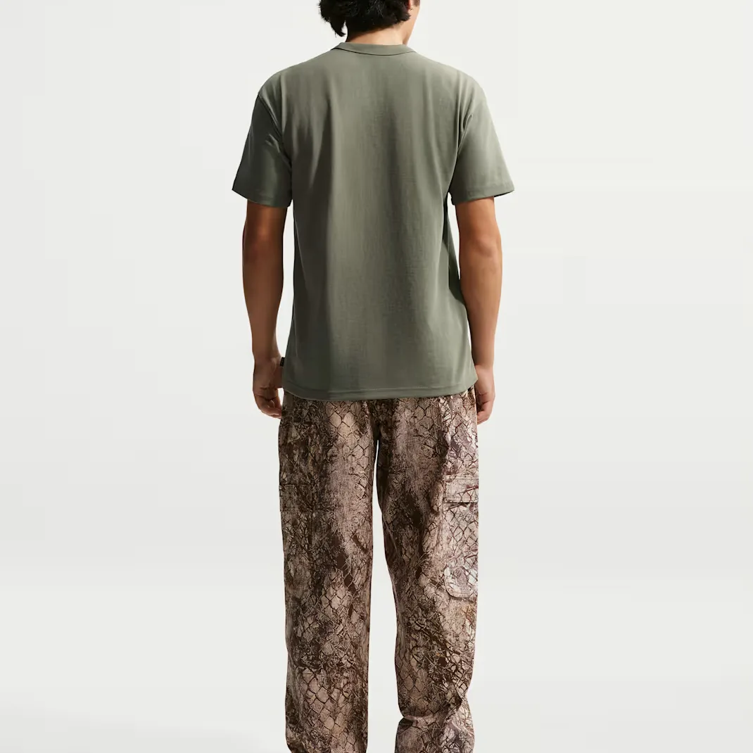 Nike Футболка мужская Sportswear с круглым вырезом, цвет Silver Sage — фото 4