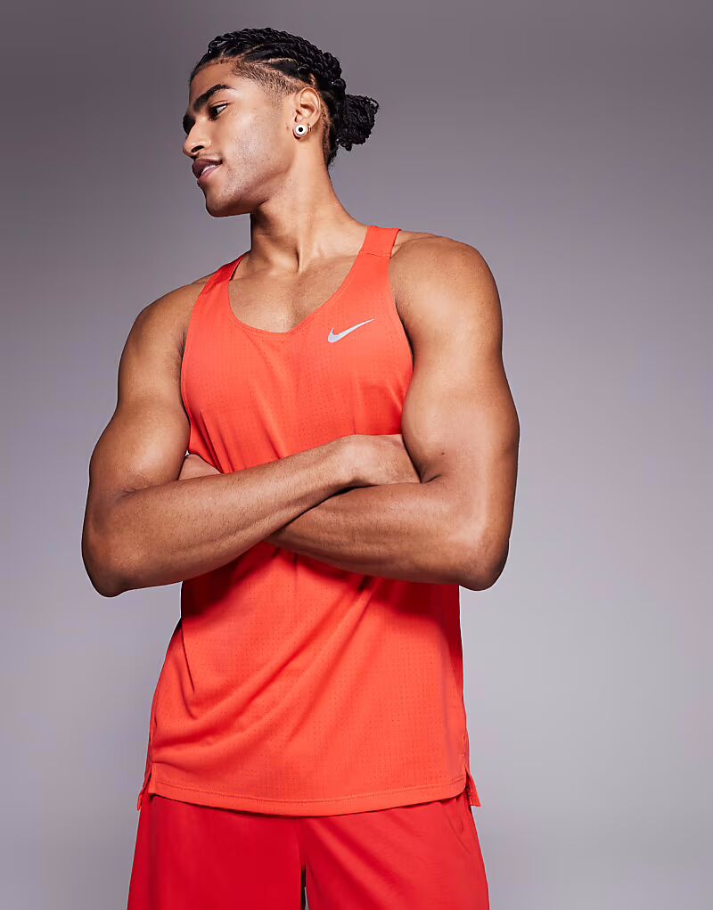 

Nike Running - Fast Dri-FIT - Майка красного цвета