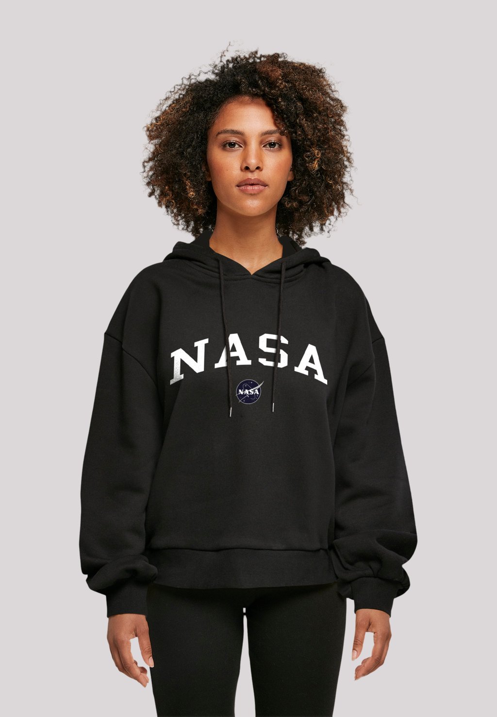 

Толстовка NASA COLLEGIATE LOGO OVERSIZE - Hoodie F4NT4STIC, черный