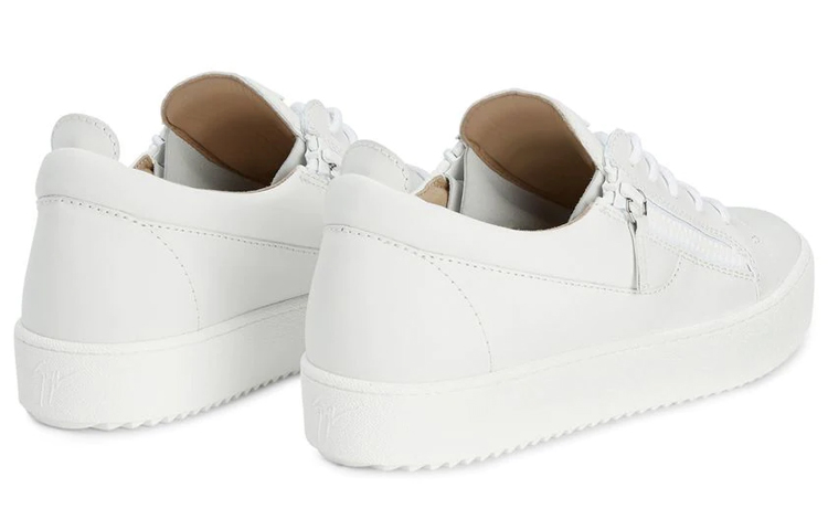 Футболка с тисненым логотипом из телячьей кожи Giuseppe Zanotti — фото 3