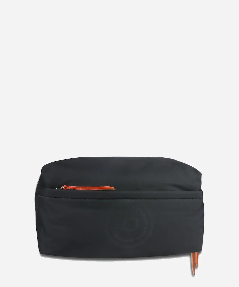 

Женская косметичка Lido на молнии Bugatti, черный