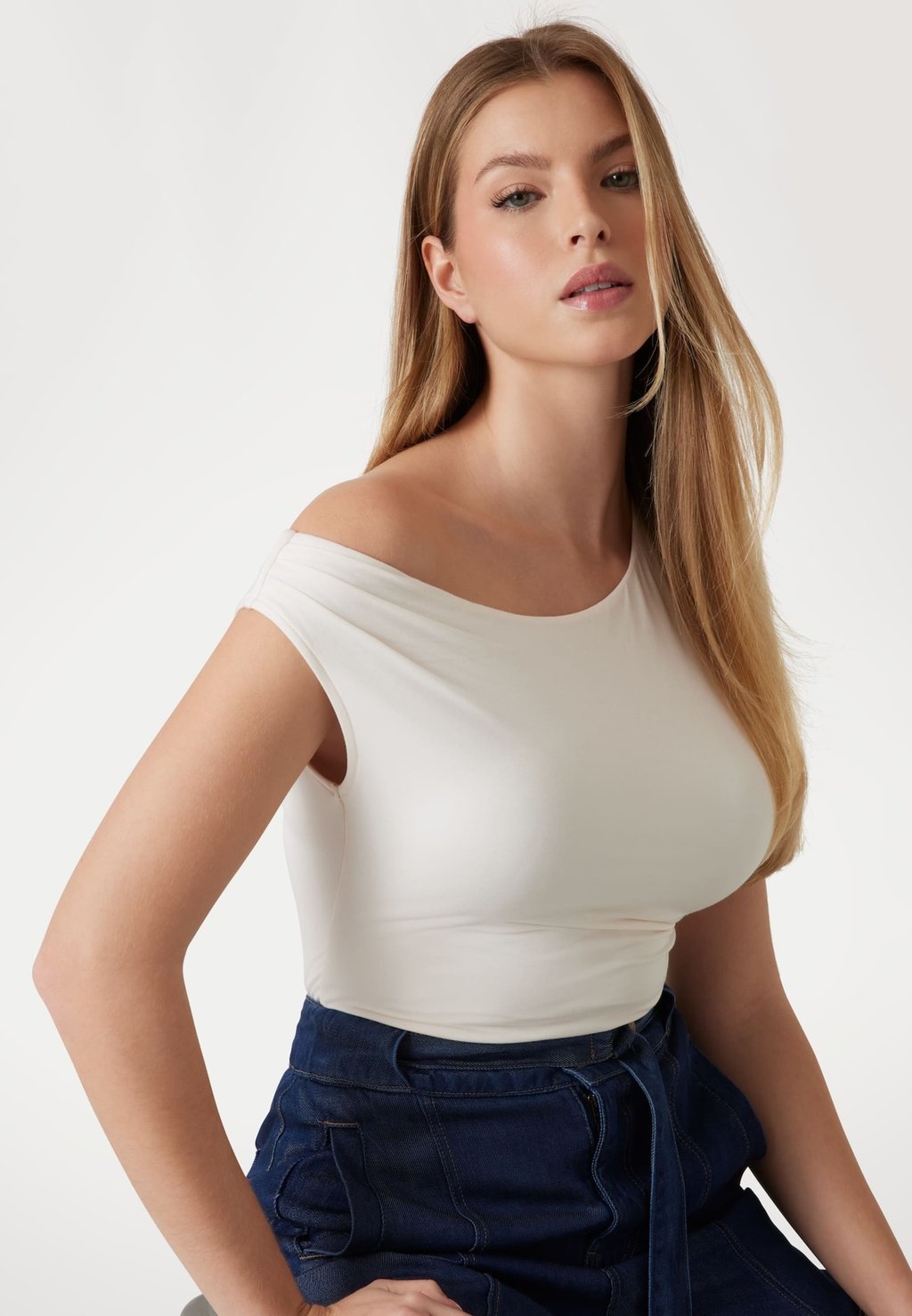 

Футболка с принтом SCHULTERFREIES STRETCH Guess, белый