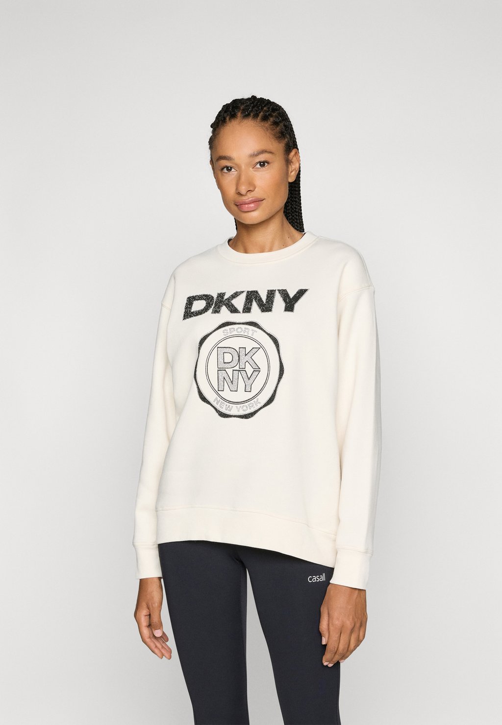 

Толстовка MEDALLION LOGO CREWNECK DKNY, кремовый