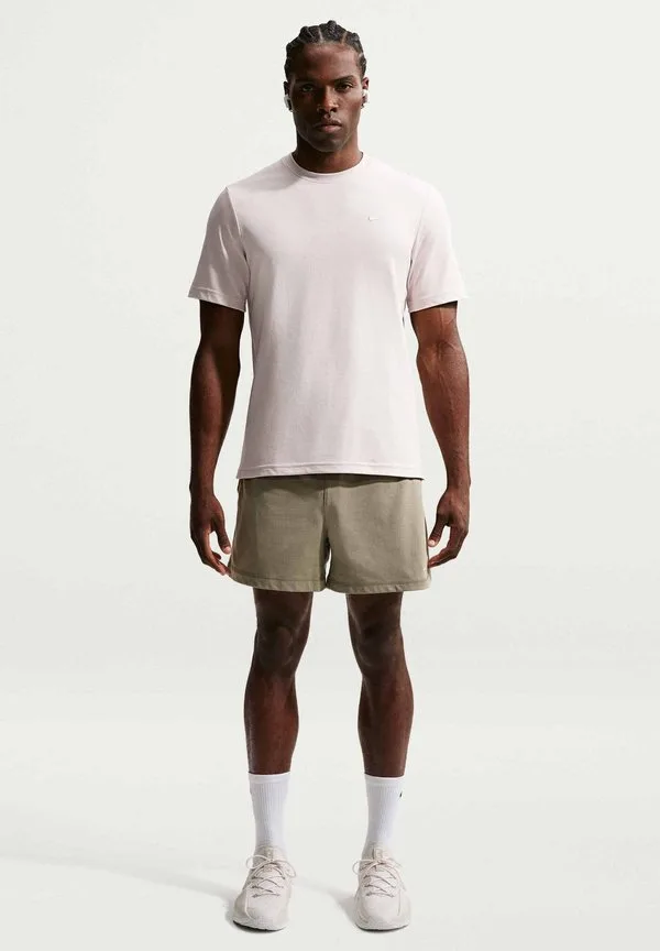 Основная спортивная футболка Nike Performance, Light Orewood Brown Light Orewood Brown