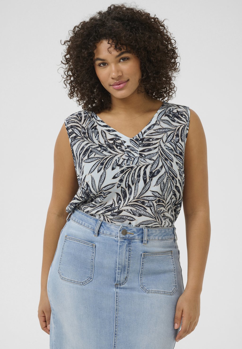 

Блуза AMI PRINTED - Top Kaffe Curve, синий