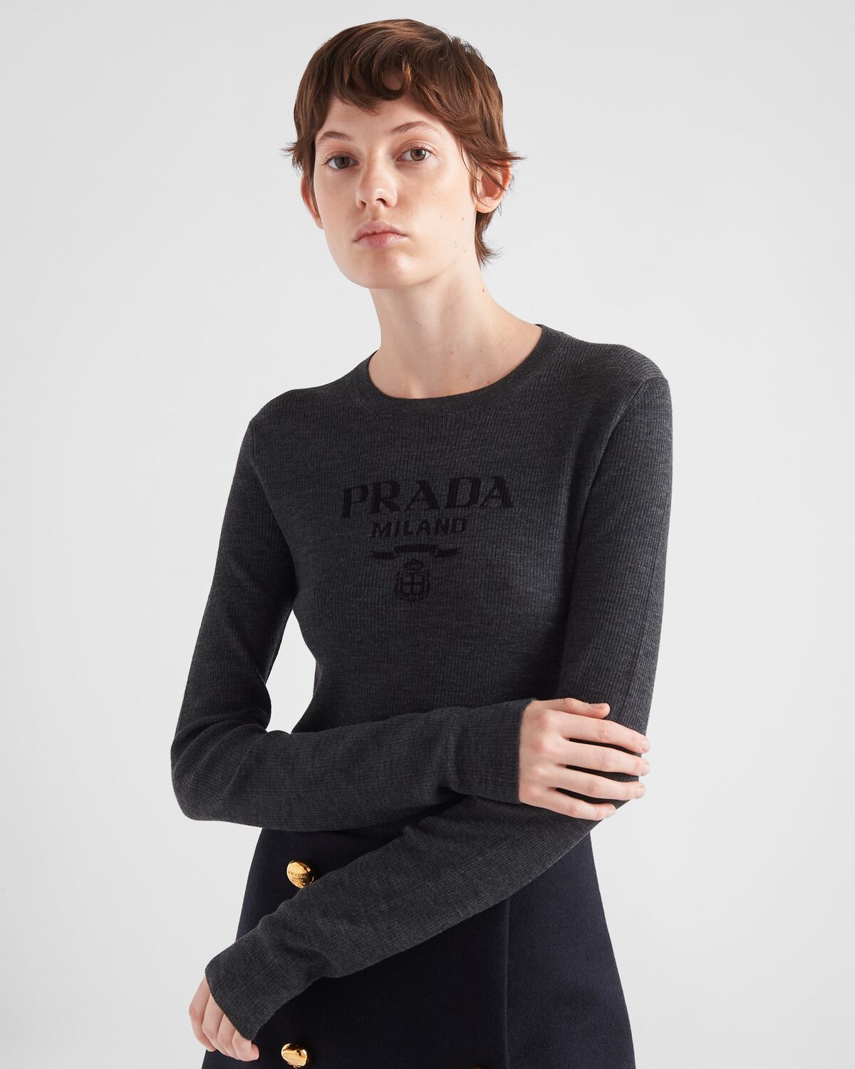 Джемпер с круглым вырезом из сверхтонкой шерсти Prada, антрацитовый серый — фото 3