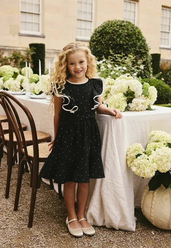 Платье повседневное Next, Regular fit ruffle sleeve occasion dress, черный горошек
