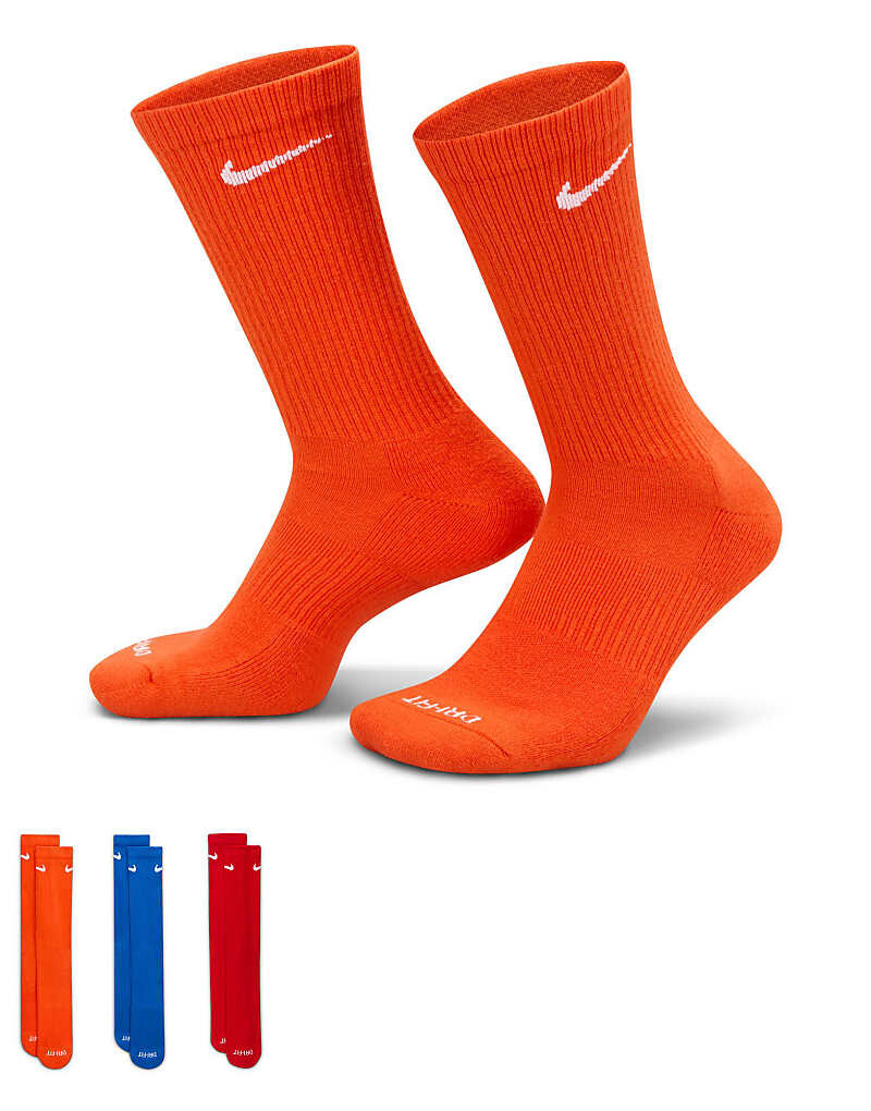 

Nike Training – Everyday Cushioned Plus – комплект из 3 пар носков высотой до икры оранжевого, синего и красного цветов