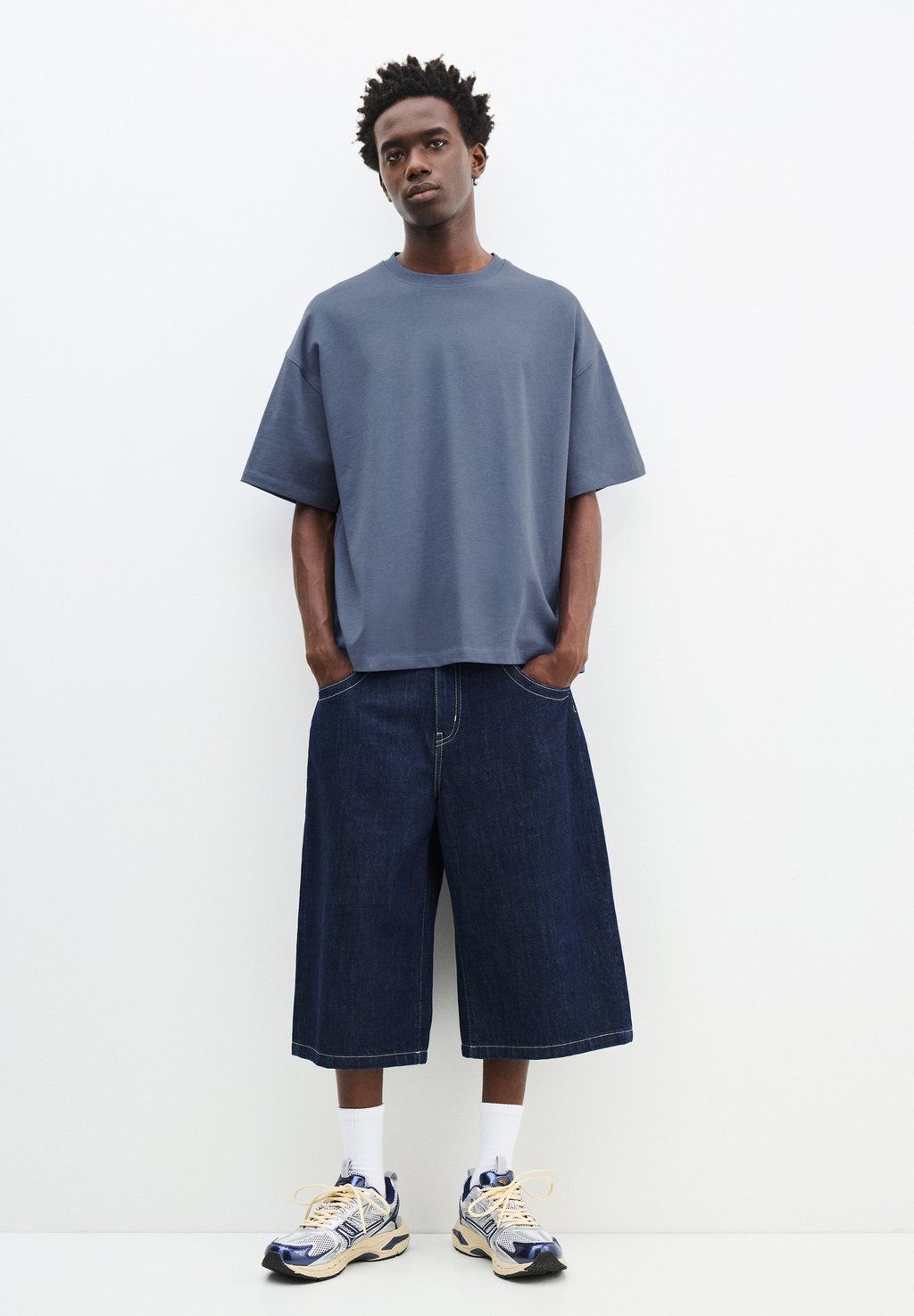 

Базовая футболка SHORT SLEEVE PULL&BEAR, синий