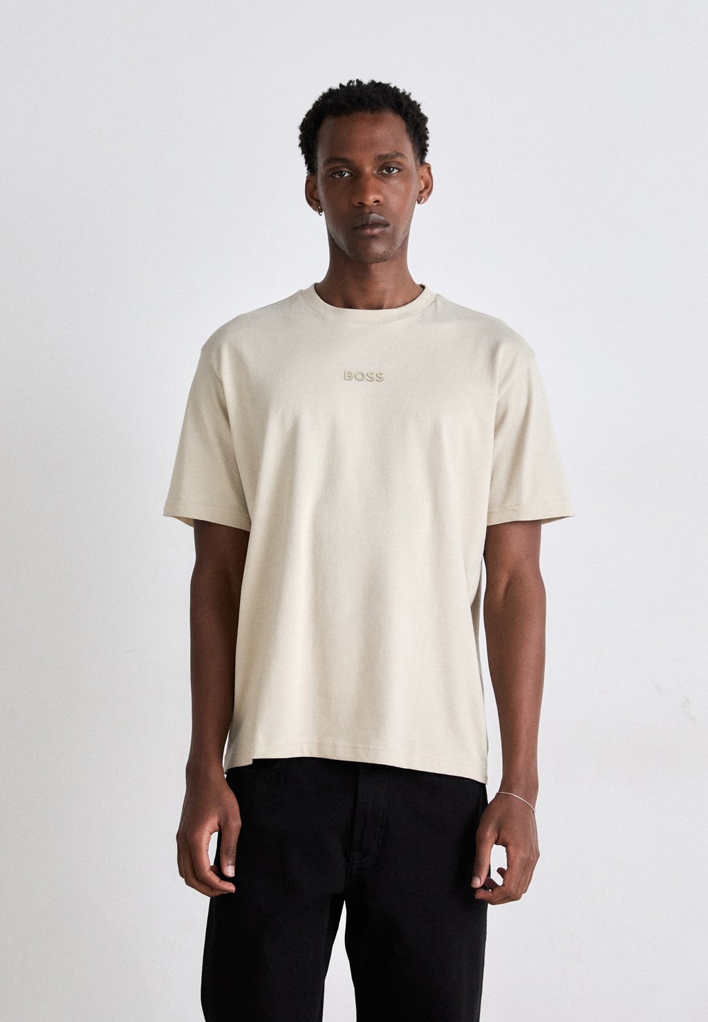 

Базовая футболка TEE BOSS, светло-серый