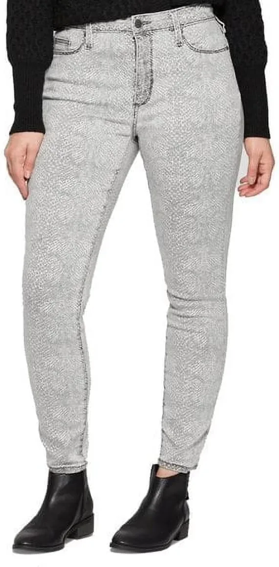 

Universal Thread Women's Plus Size Snakeskin Print Skinny Jeans