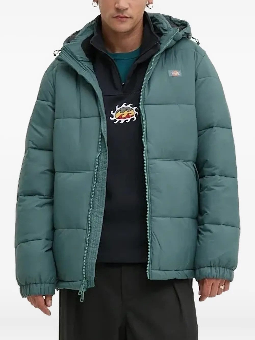 

Стеганая куртка с капюшоном Dickies, зеленый