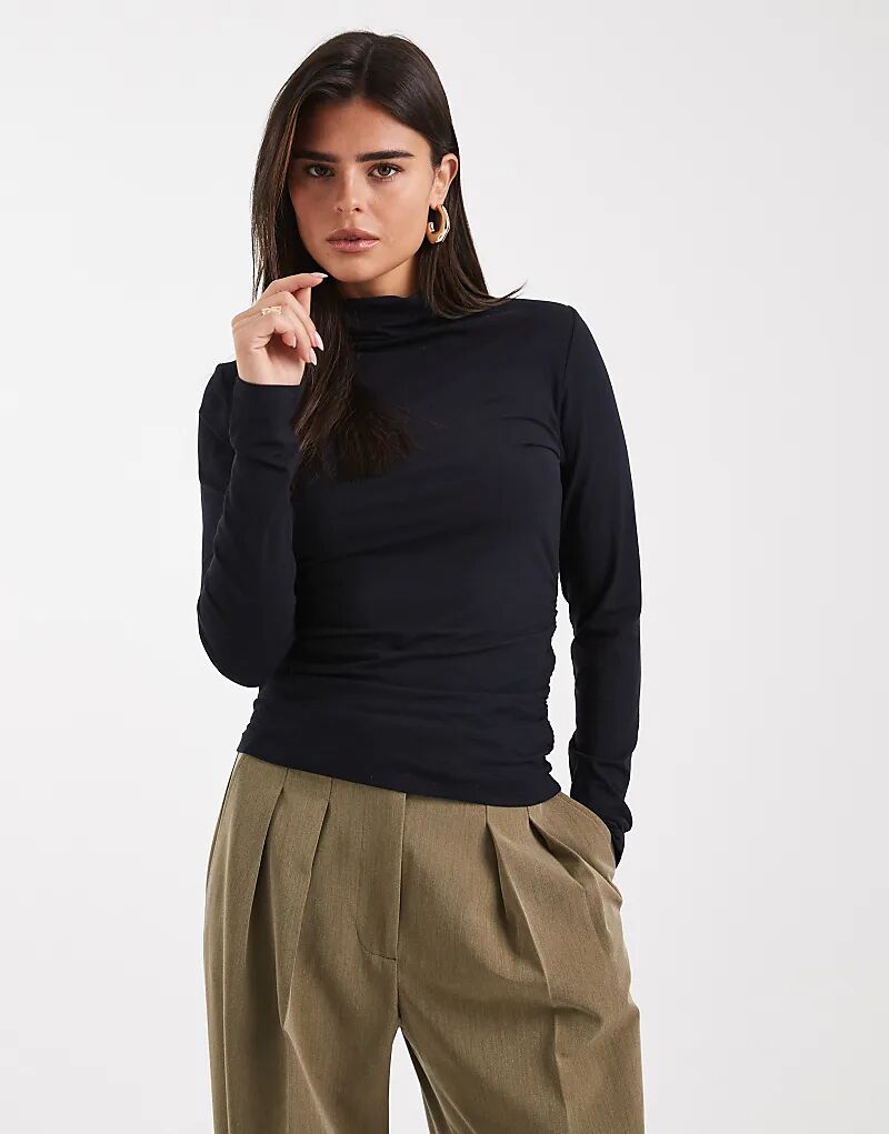 

Лонгслив Levi's Nina с высоким воротом и длинными рукавами, черная