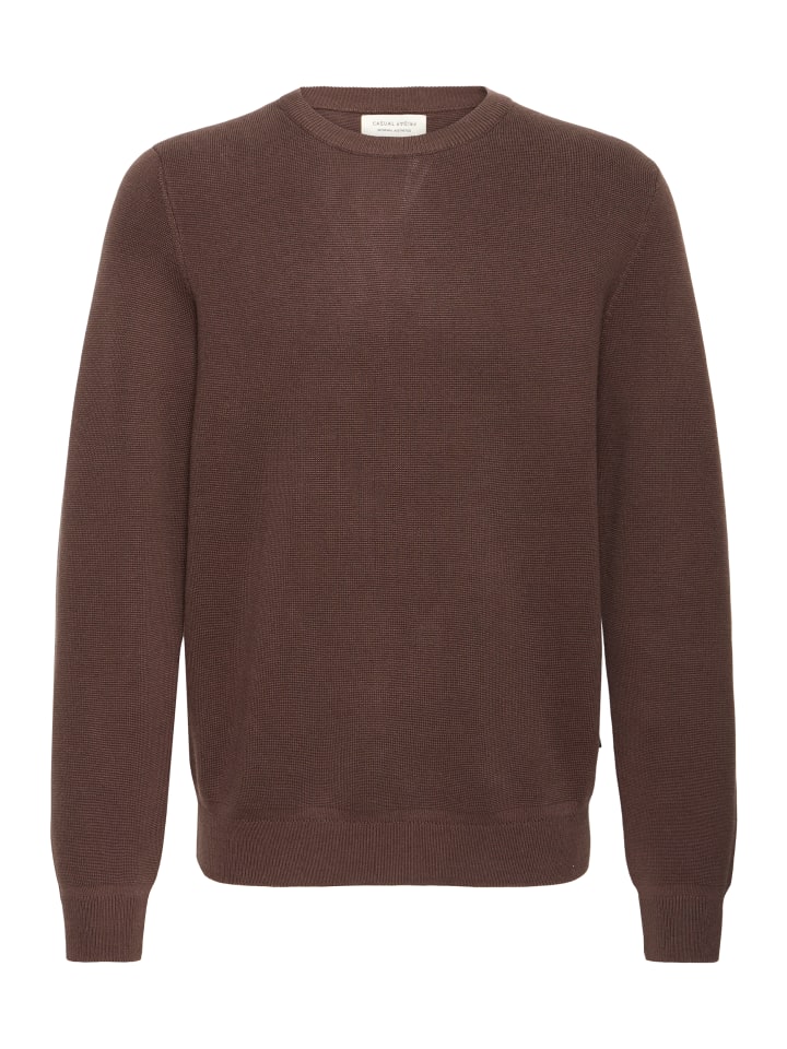 

Стильный вязаный свитер с длинными рукавами для прохладных дней в коричневом цвете. CASUAL FRIDAY