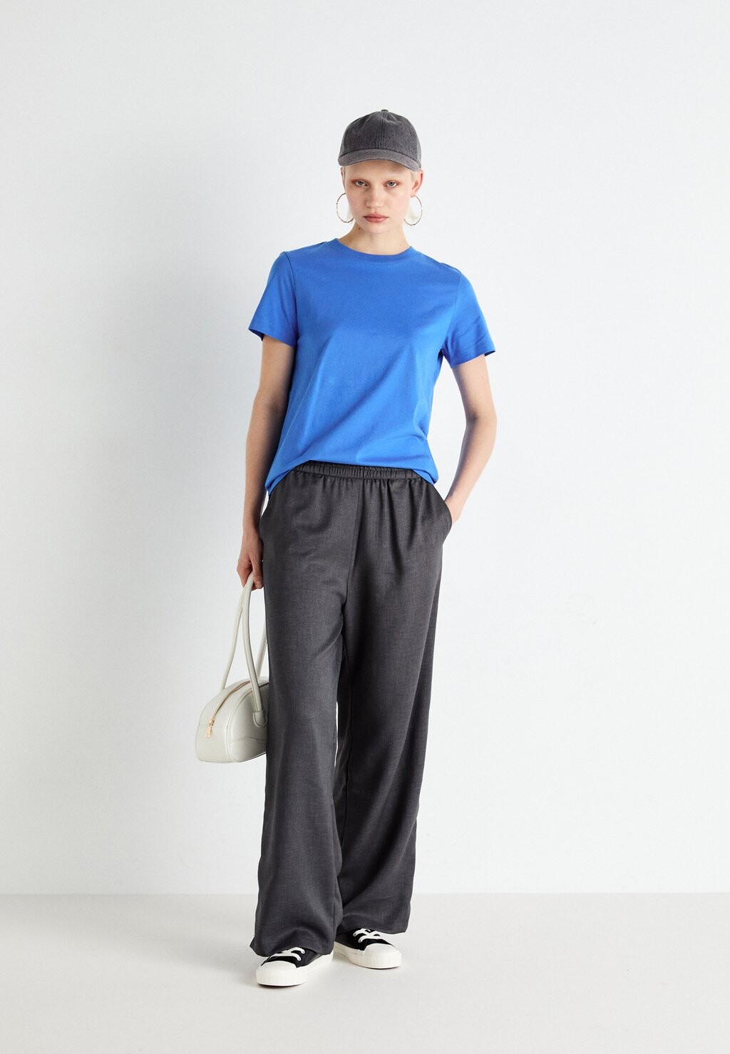 

Базовая футболка SLFMYESSENTIAL O-NECK TEE Selected Femme, синий