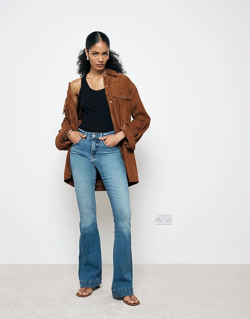 

Расклешенные джинсы в полусливовом синем цвете River Island