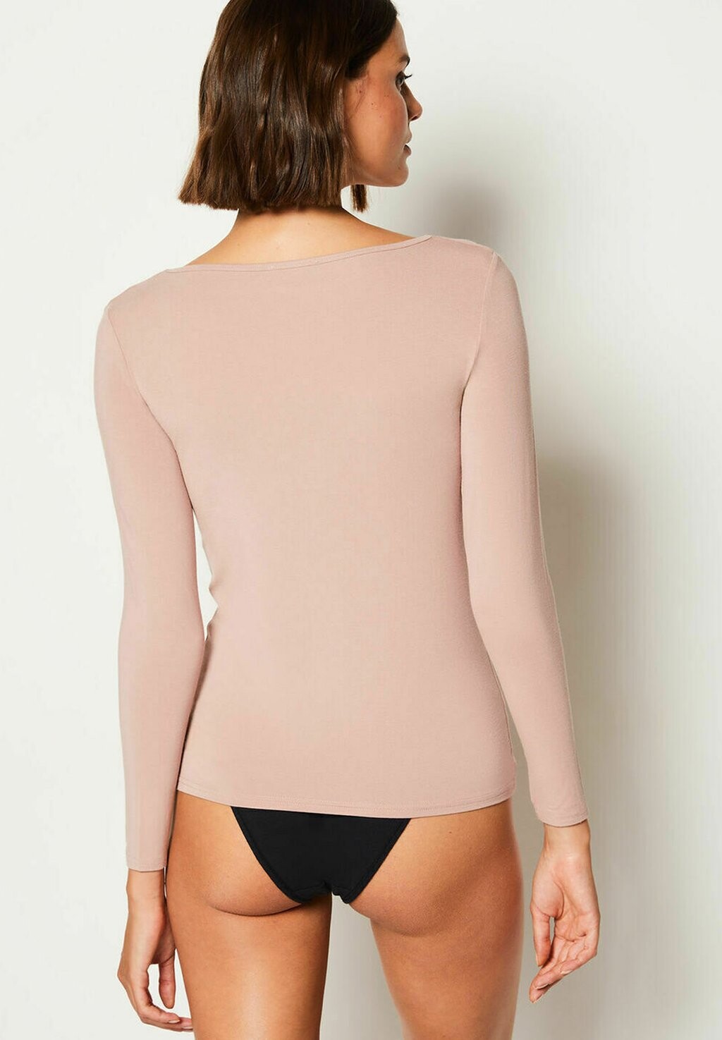 

Базовый слой WARM Etam, лиловый