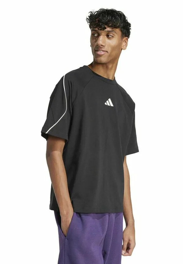 Футболка с принтом стадиона м Adidas Performance, Black Owhite — фото 4