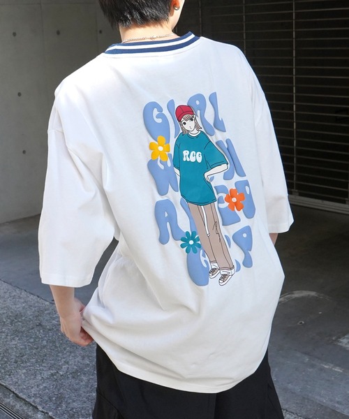 

Футболка с короткими рукавами, вышивка Red Cap Girl