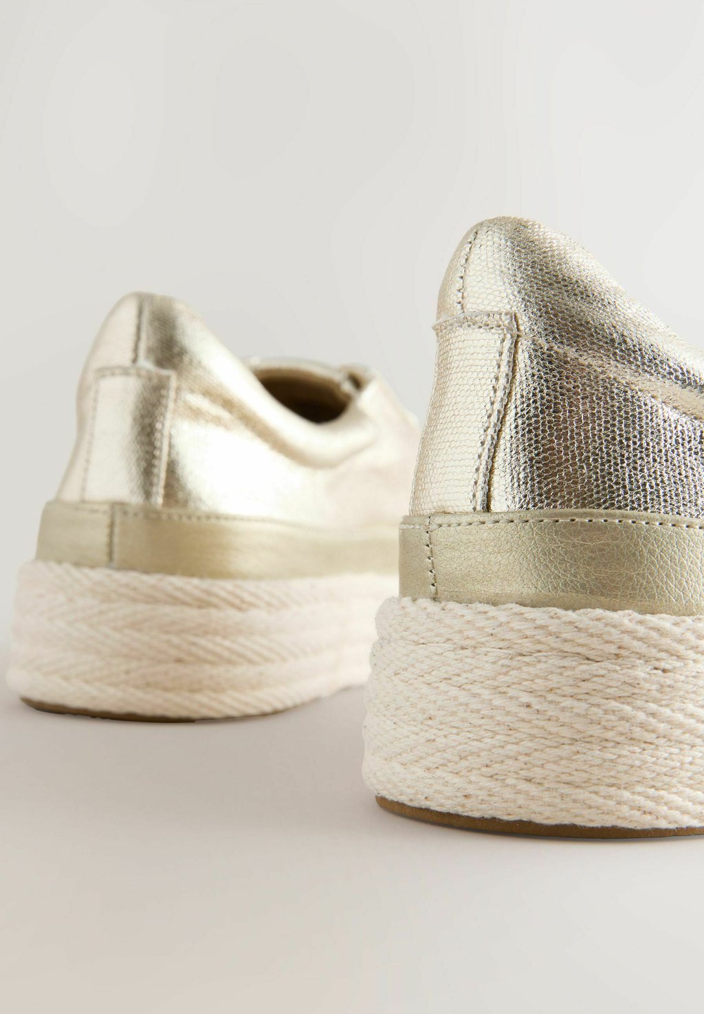 Кроссовки REGULAR FIT - FOREVER COMFORT ROUND TOE Next, золотой — фото 4
