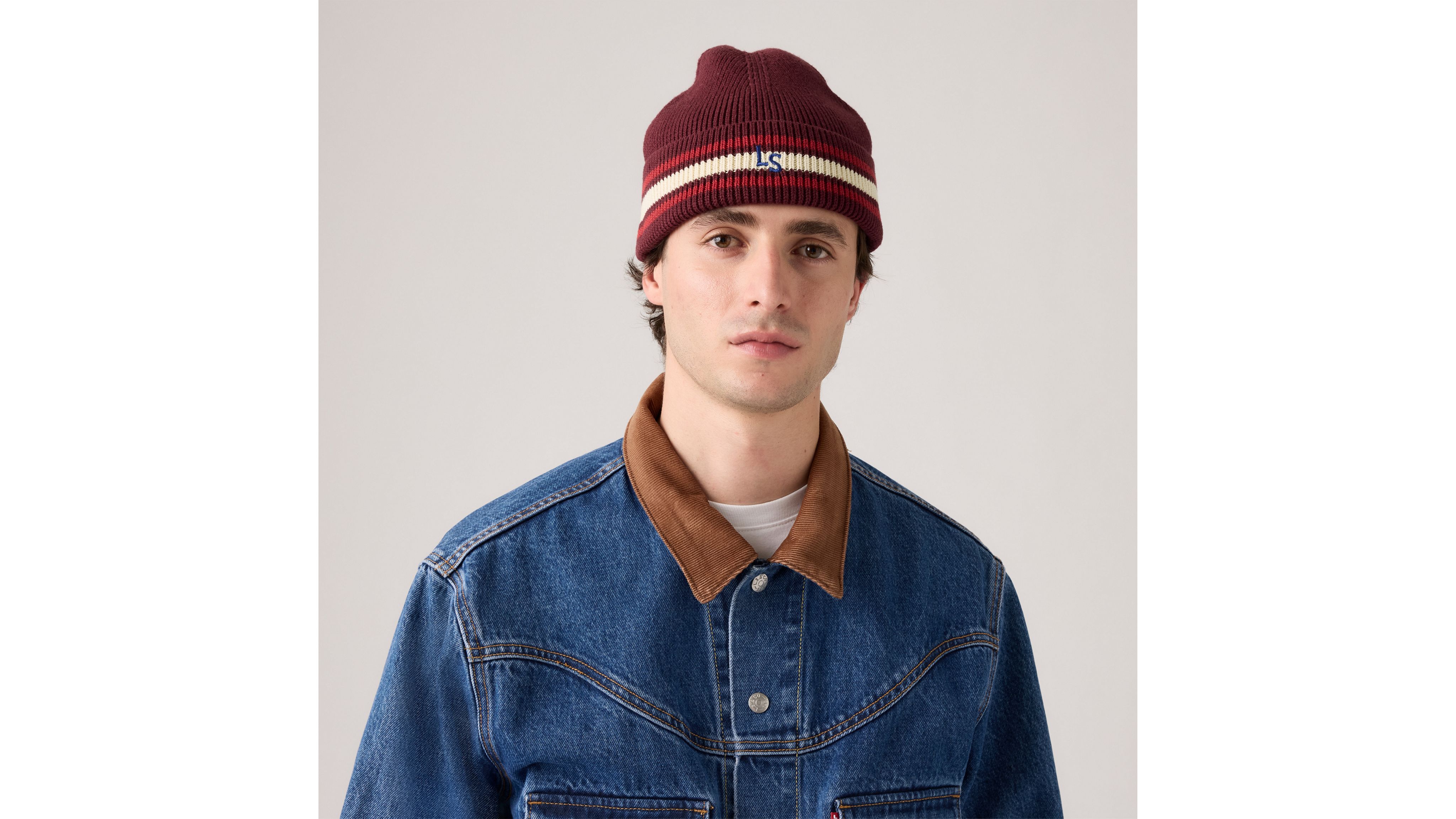 

Шапочка с монограммой Levi's, Tawny Port - Purple