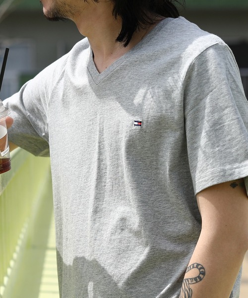 

Футболка с коротким рукавом, ручной работы TOMMY HILFIGER, серый