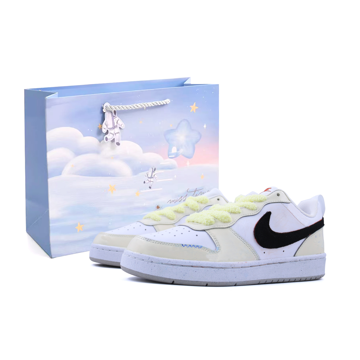 

Court Borough Детские Скейтбординг Кроссовки Grade School Nike, светло желтый