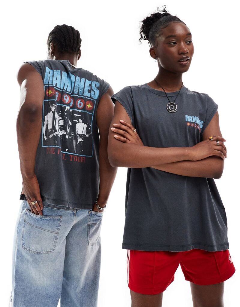 

Черный оверсайз-жилет унисекс ASOS DESIGN с графическим принтом The Ramones