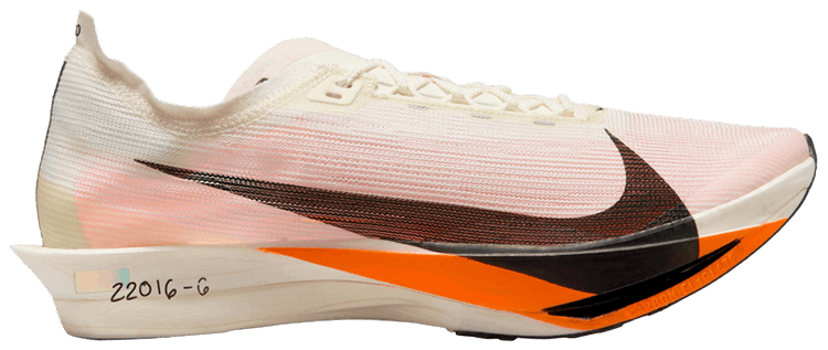 

Кроссовки Nike ZoomX Streakfly 2 'Prototype', кремовый