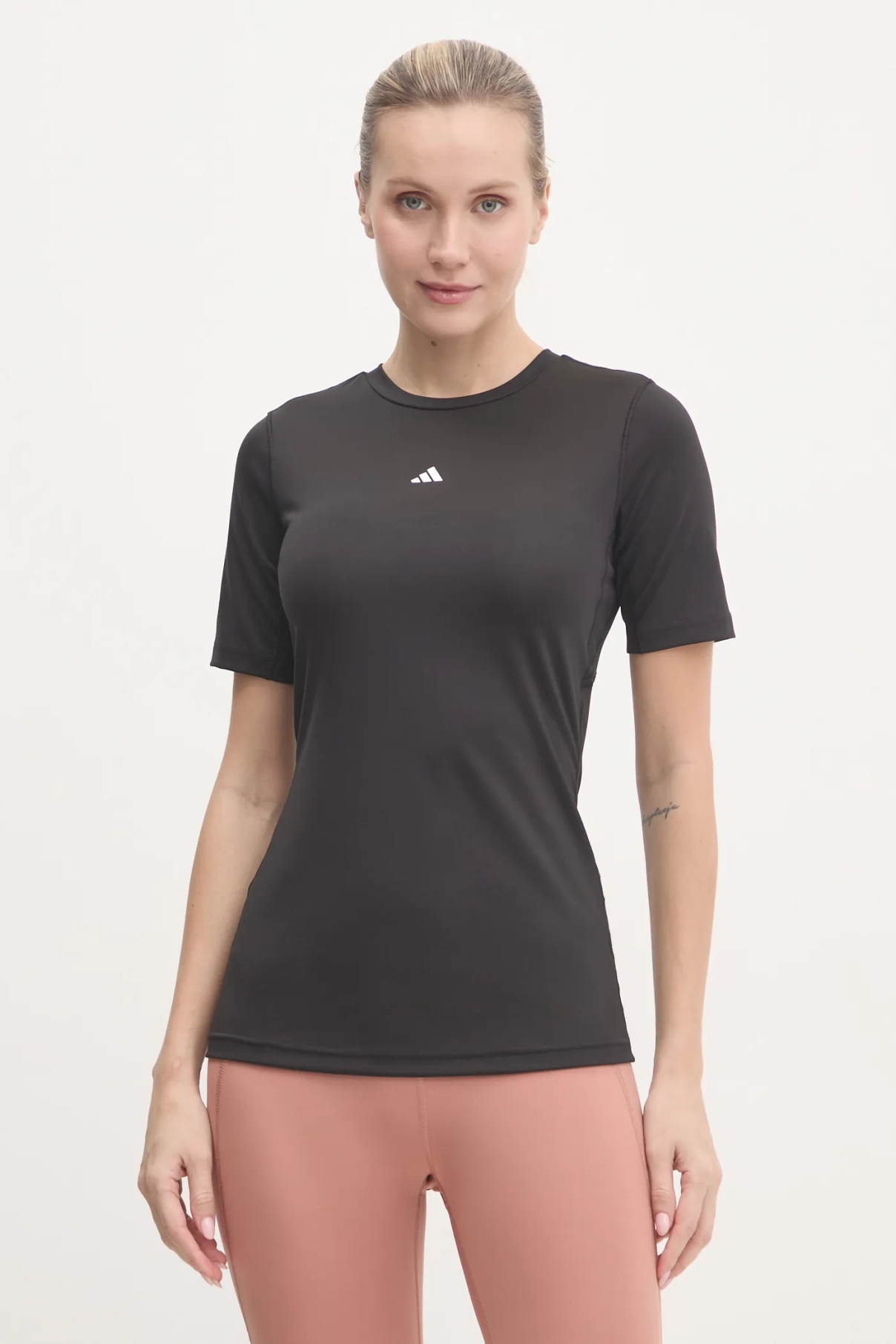 

Тренировочная футболка Techfit adidas Performance, черный