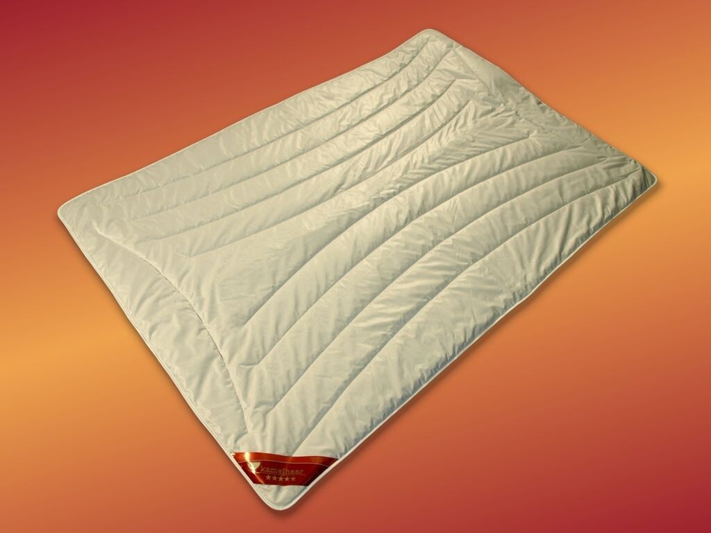 

Легкое одеяло Garanta из верблюжьей шерсти, толщина, легкий размер 155x220. Чехол: 100 % хлопок / наполнитель: 100 % верблюжья шерсть.