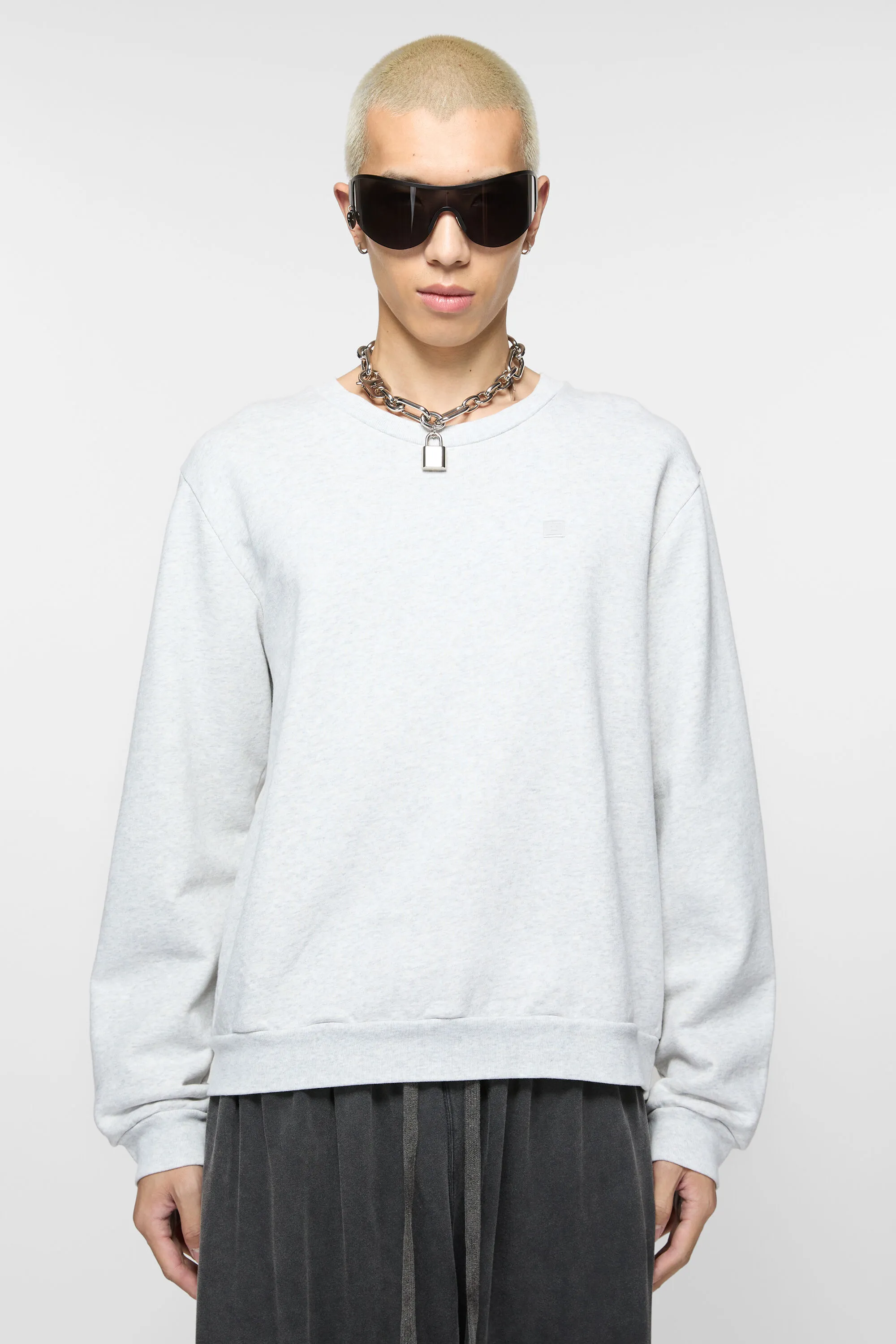 

Флисовый свитер с круглым вырезом Acne Studios, цвет Pale Grey Melange