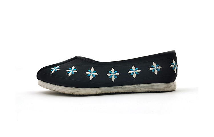 

Туфли женские повседневные Women's Casual Shoes Women's Low-Top Black Neiliansheng
