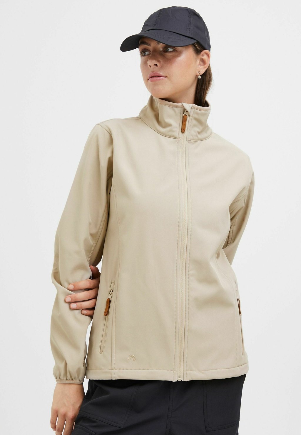 

Куртка Softshell NORTH BEND NBCORRINA W W-PRO 8.000 WITH WATERPROOF COATING, цвет simply taupe