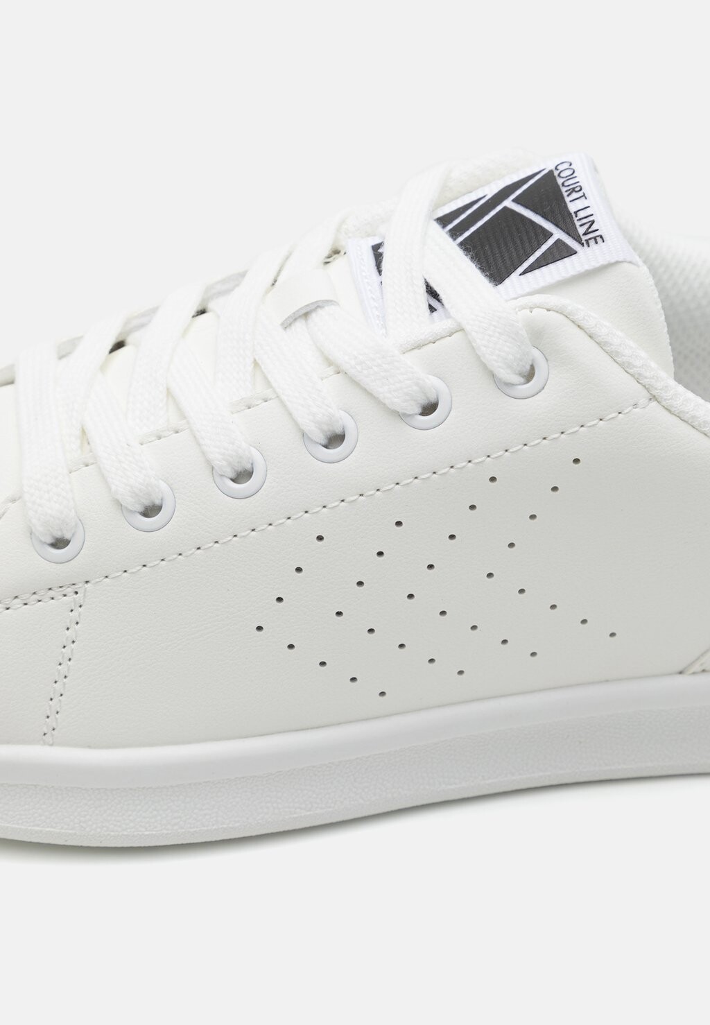 Кроссовки на шнуровке COURT LINE UNISEX Hummel, белый — фото 3