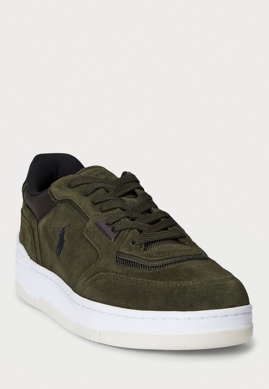 Кроссовки Polo Ralph Lauren OPEN MASTERS SUEDE-PANELED SNEAKER, Estate Olive/Olive — фото 2