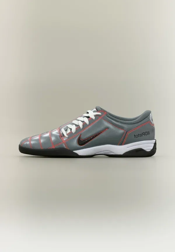 Кроссовки Nike Sportswear Total 90, дымчато-серый/черный/ярко-малиновый/белый