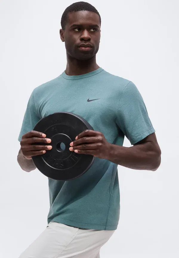 Футболка спортивная Nike Performance Hyverse, минеральный сланец/черный — фото 4