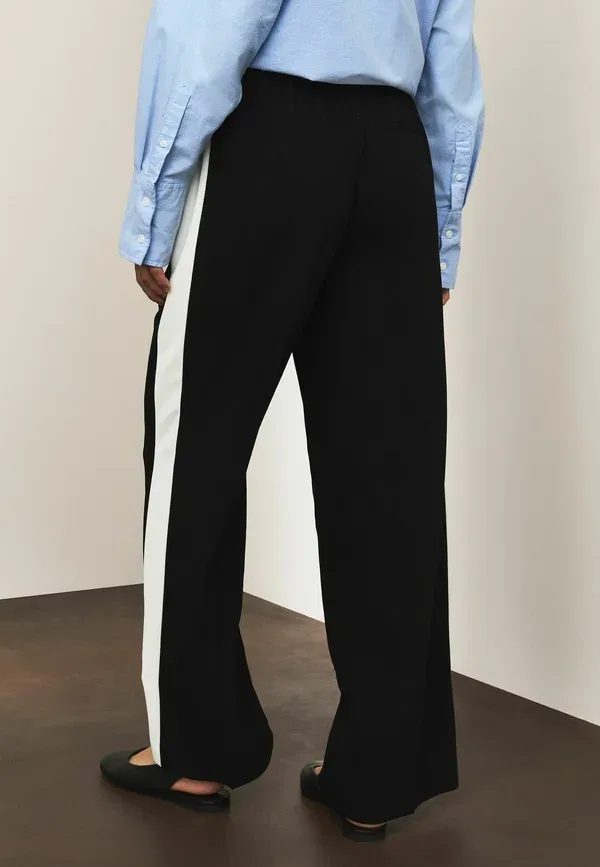 Брюки спортивные Next Tall fit side stripe wide leg tailored tracksuit bottoms, шоколадно-нейтральный