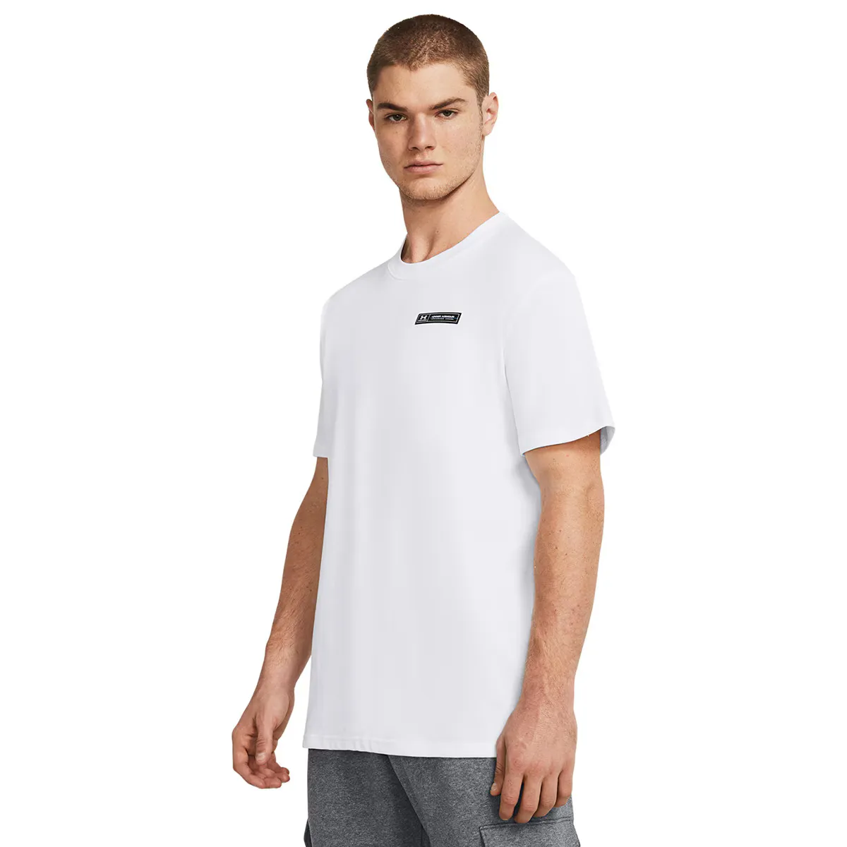 

UA HW Armour Label SS Under Armour Мужская футболка, белый