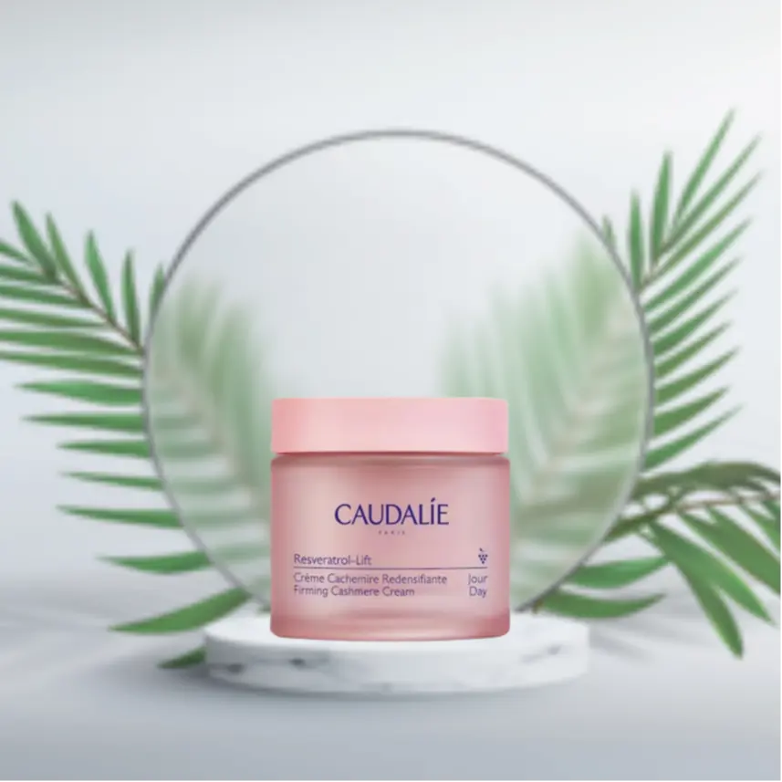 Крем для лица Caudalie — OUTILI Resveratrol Lifting Reshaping Cashmere антивозрастной, подтягивающий, увлажняющий, 50 мл — фото 3