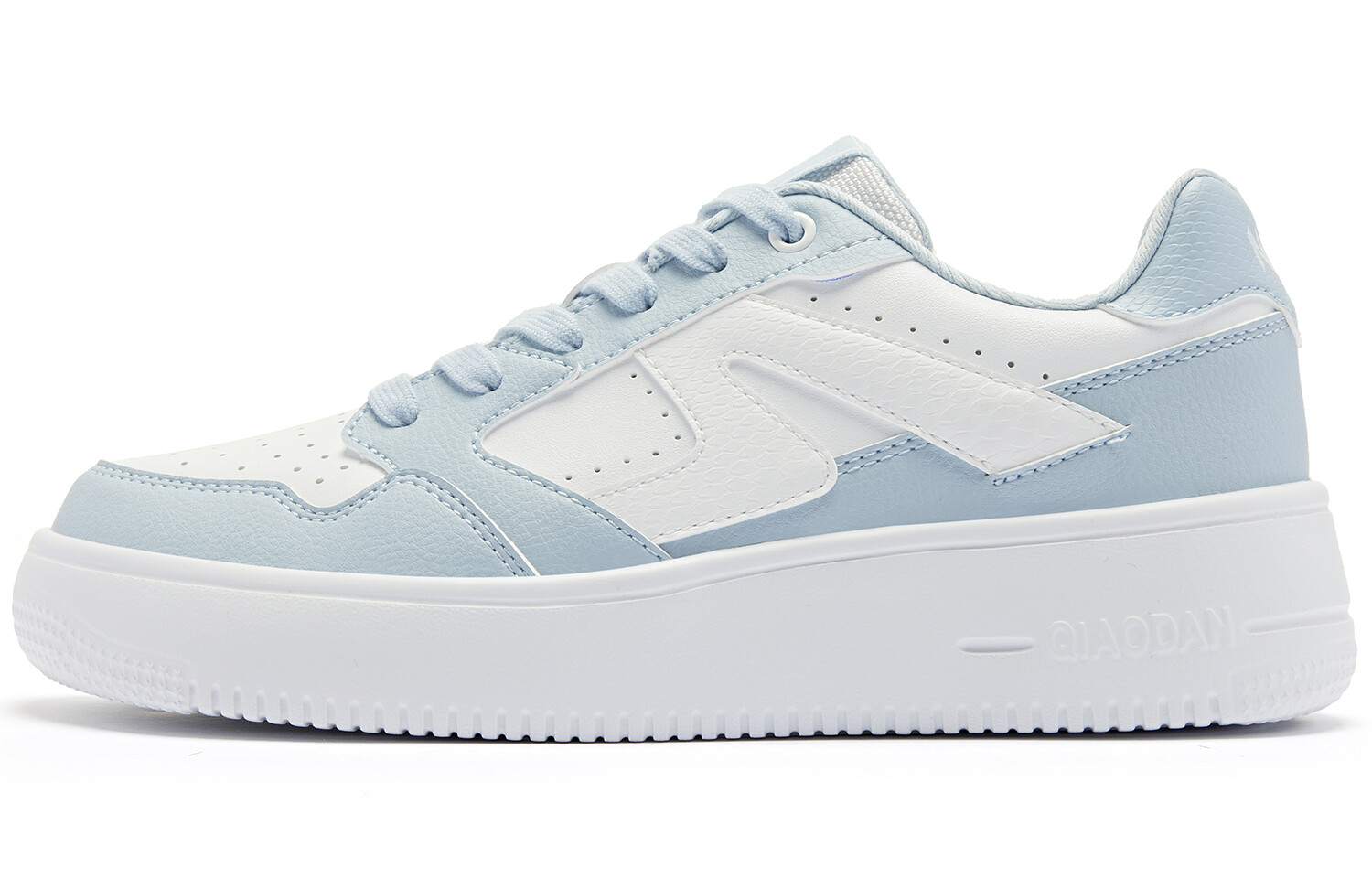 

Кроссовки QIAODAN Skateboarding Shoes Women's Low-top White / Smoke And Rain Blue, цвет White / Smoke and Rain Blue